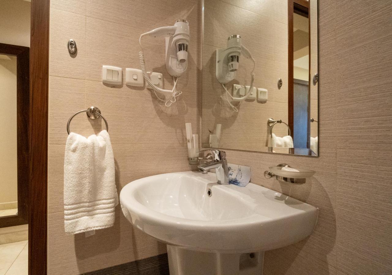 Dyafa Luxury Apartment อัลโคห์บาร์ ภายนอก รูปภาพ